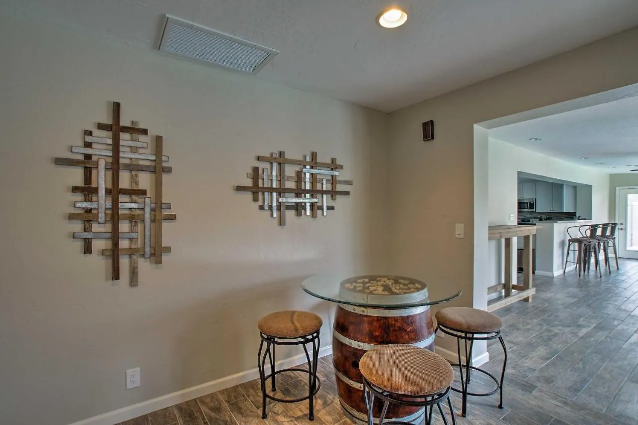 Ferienhaus Pristine Phoenix Residence with Camelback Mtn Views! USA