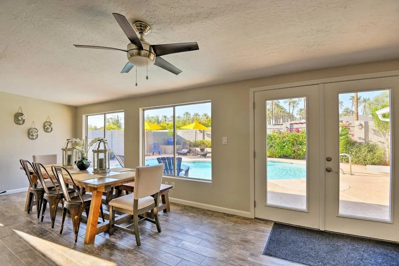 Ferienhaus Pristine Phoenix Residence with Camelback Mtn Views!
